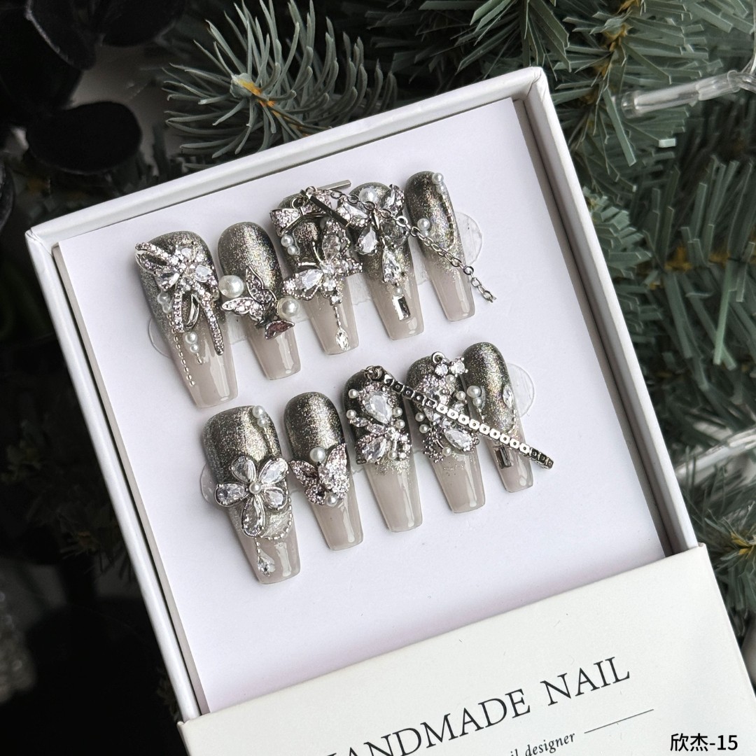 【星光】欣杰个性设计高奢纯手工穿戴甲