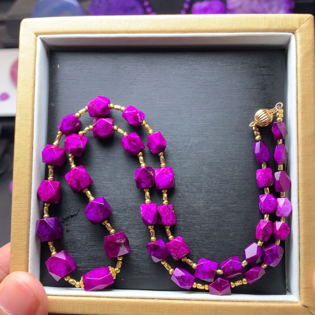 苏纪石（舒俱来）项链18K金镶嵌