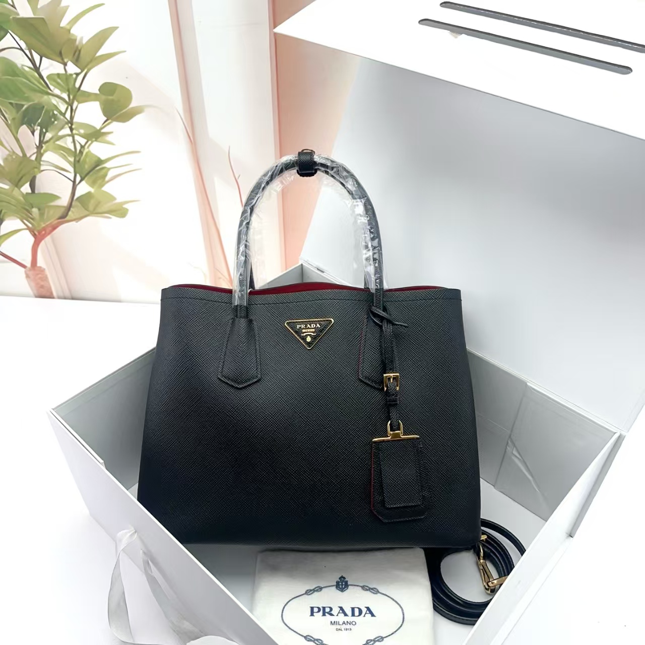 99新 Prada/普拉达 单肩包/唐唐专属/29030