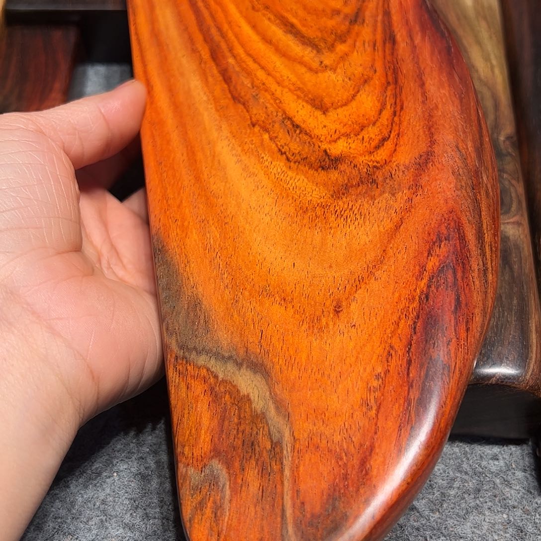 强***哥交趾黄檀（大红酸枝）