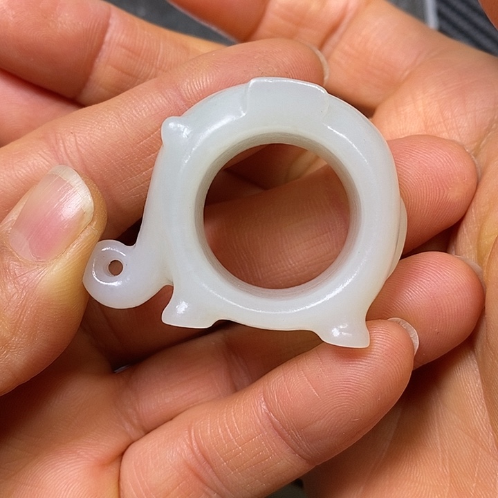 颈饰未镶嵌和田玉印****)