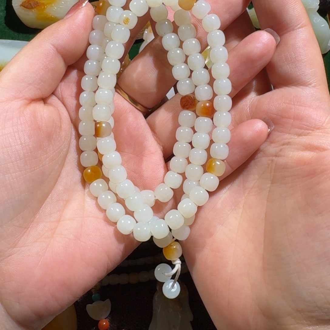 和田玉挂件未镶嵌西**人