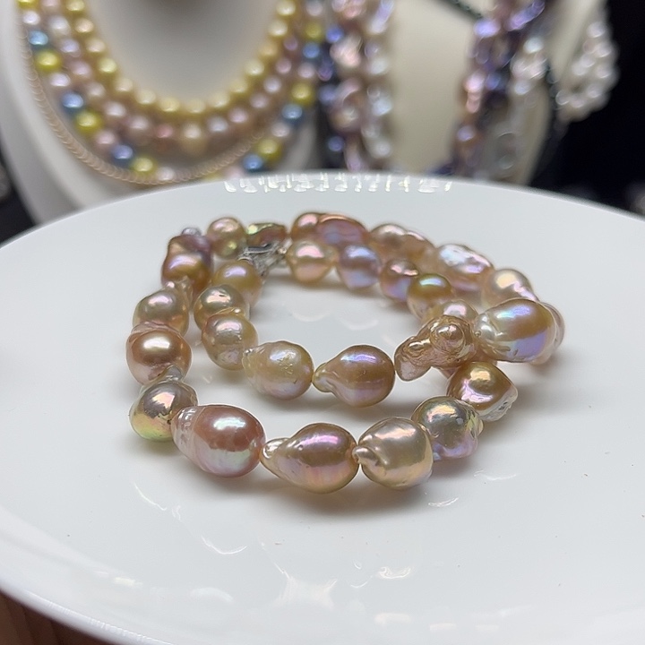 未镶嵌淡水珍珠颈饰