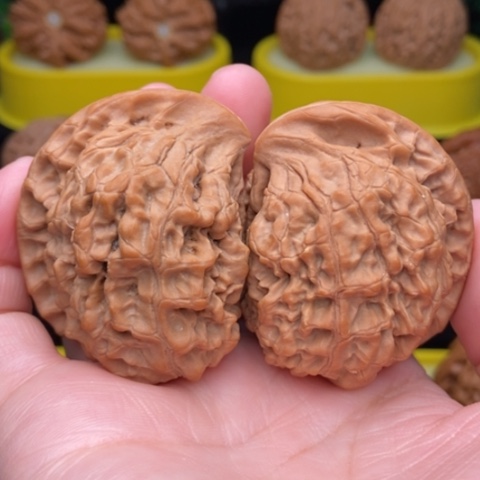 把件文玩核桃座山雕78全品