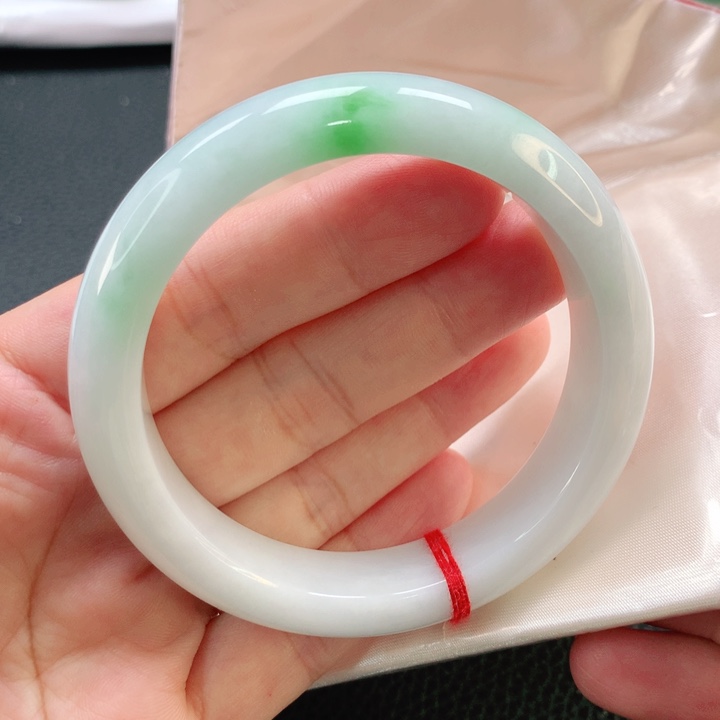 翡翠手镯未镶嵌57正