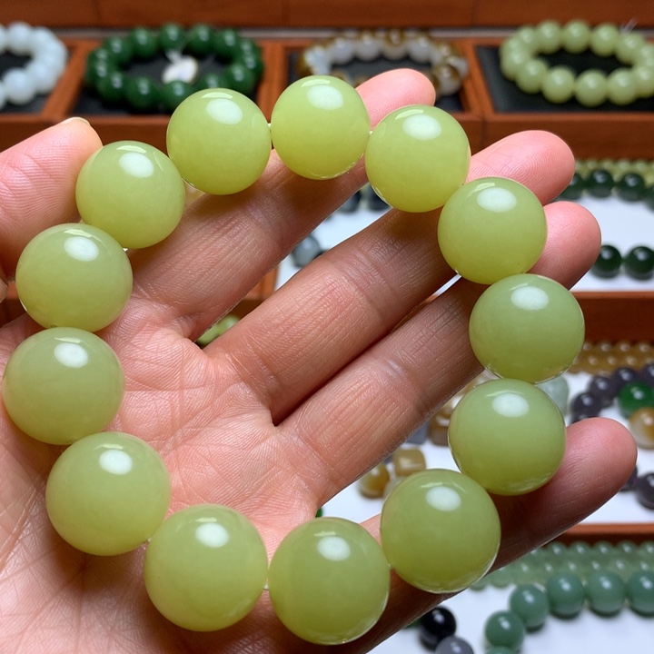 和田玉手串未镶嵌