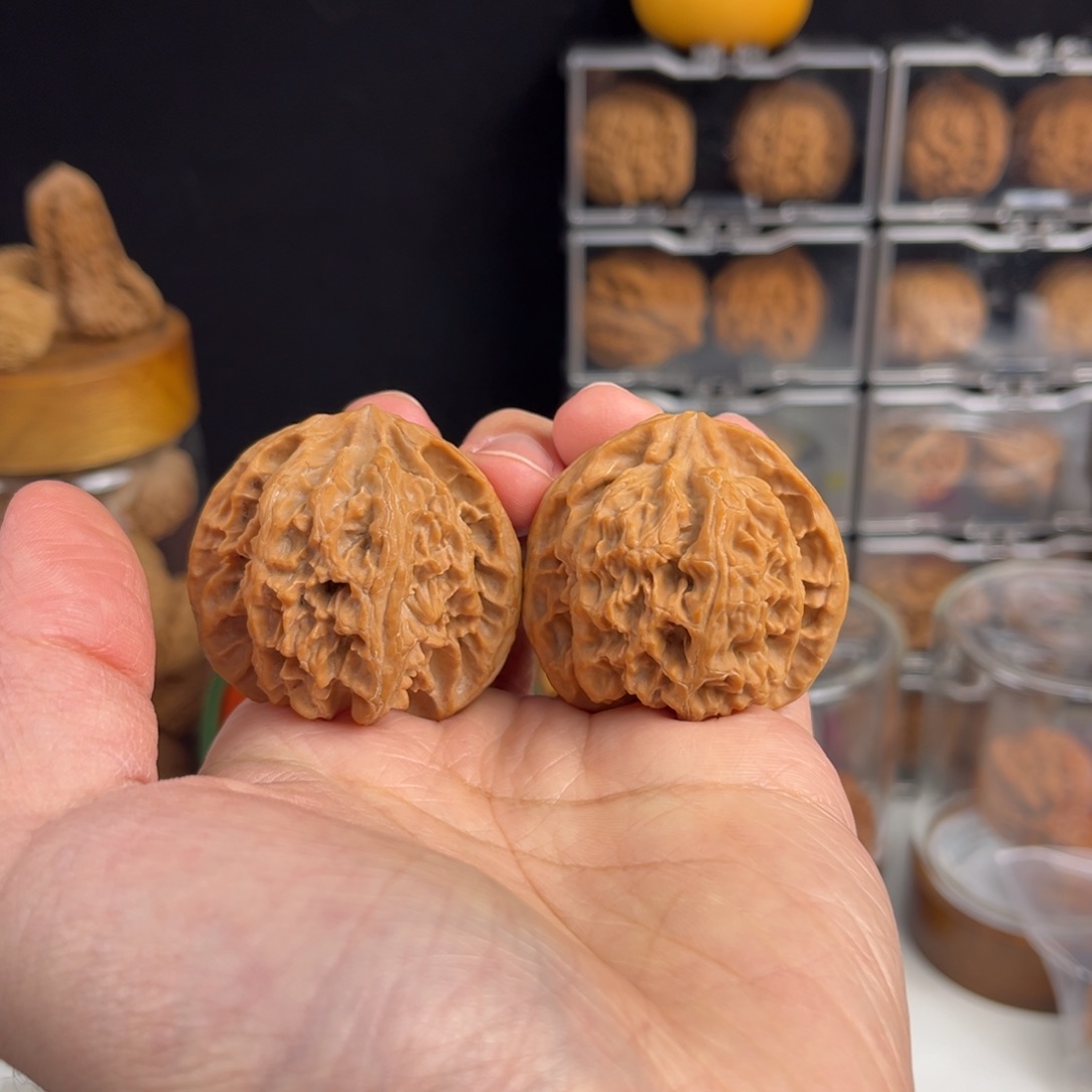 小***张吊坠文玩核桃苹果