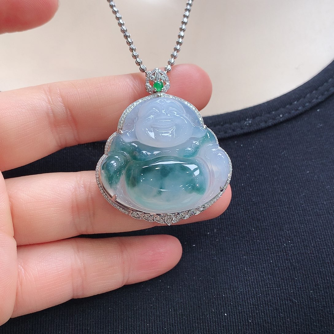 翡翠颈饰18K金镶嵌佛公