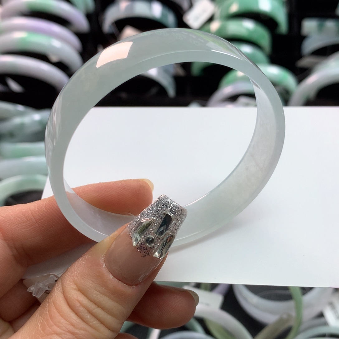 翡翠手镯未镶嵌公主