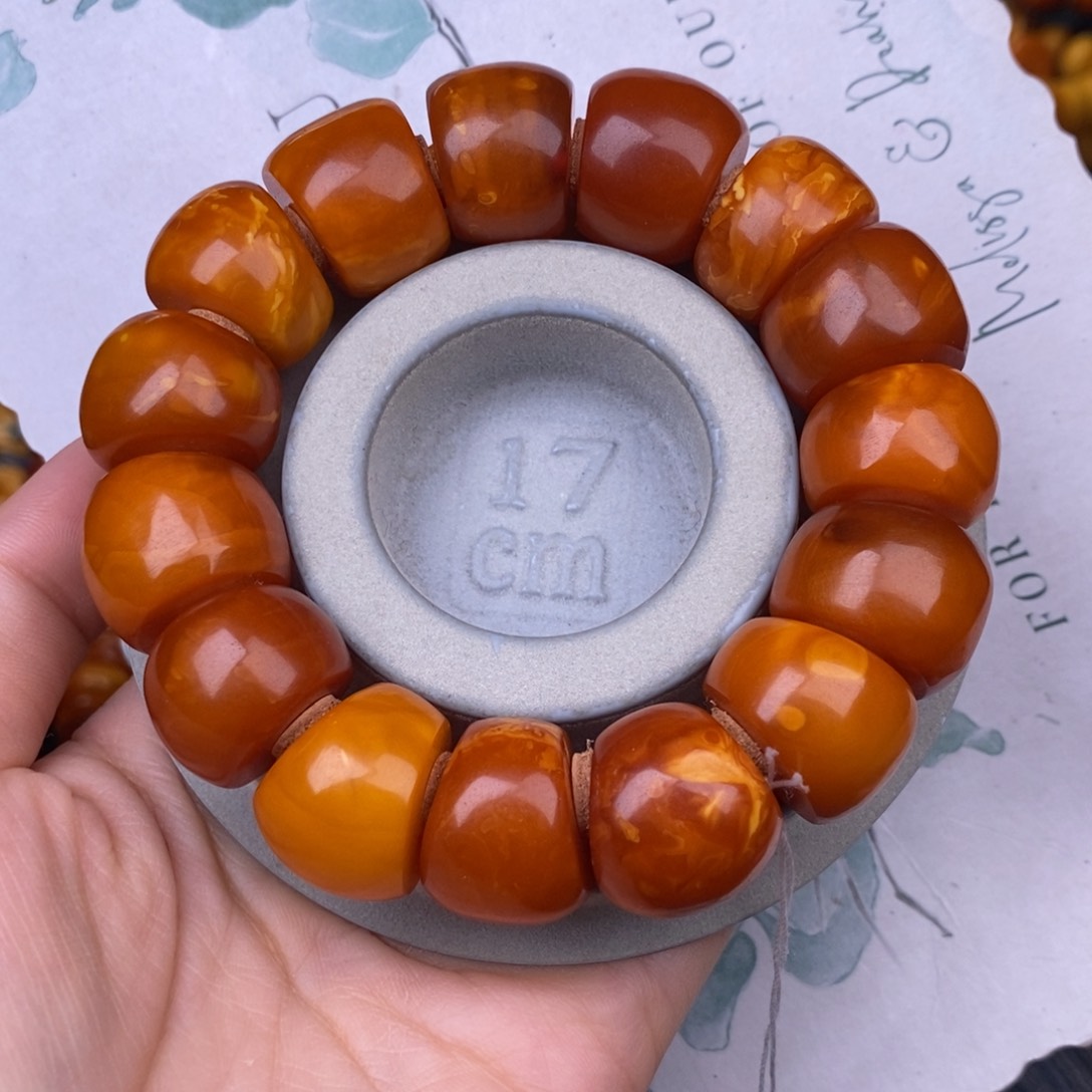 蜜蜡裸石未镶嵌蜜蜡