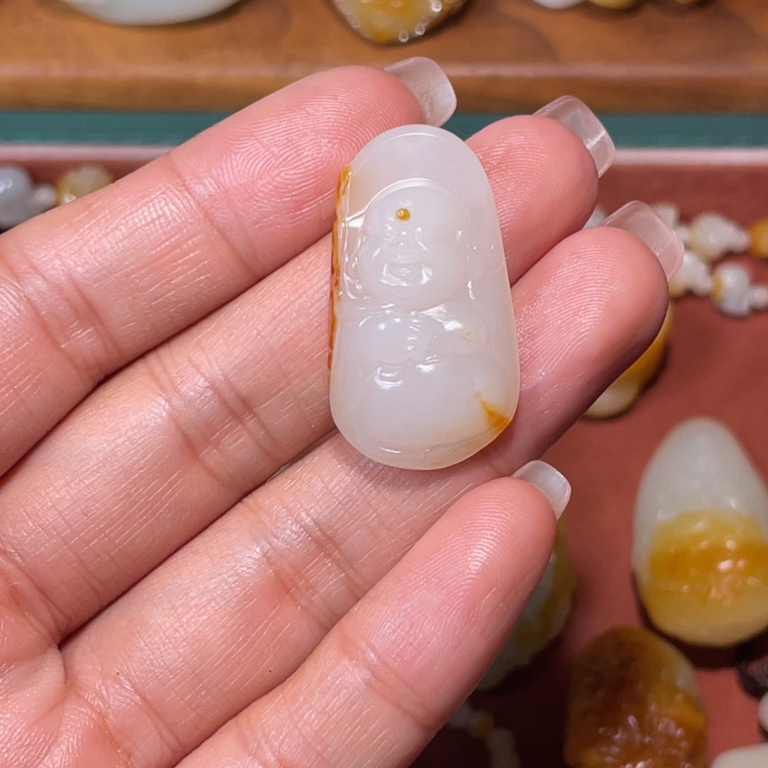 颈饰未镶嵌和田玉