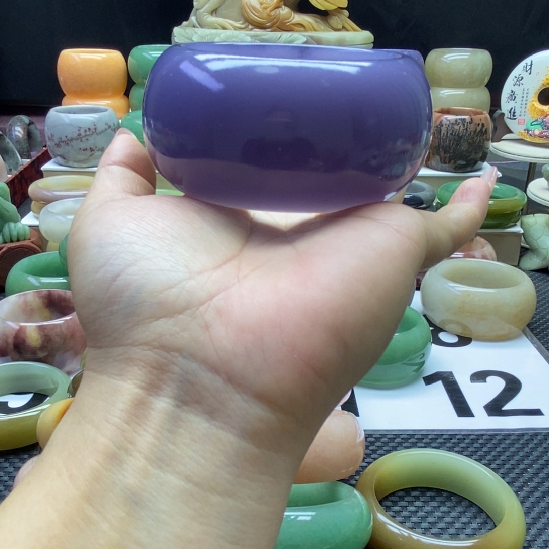 M***慈石英质玉未镶嵌手镯