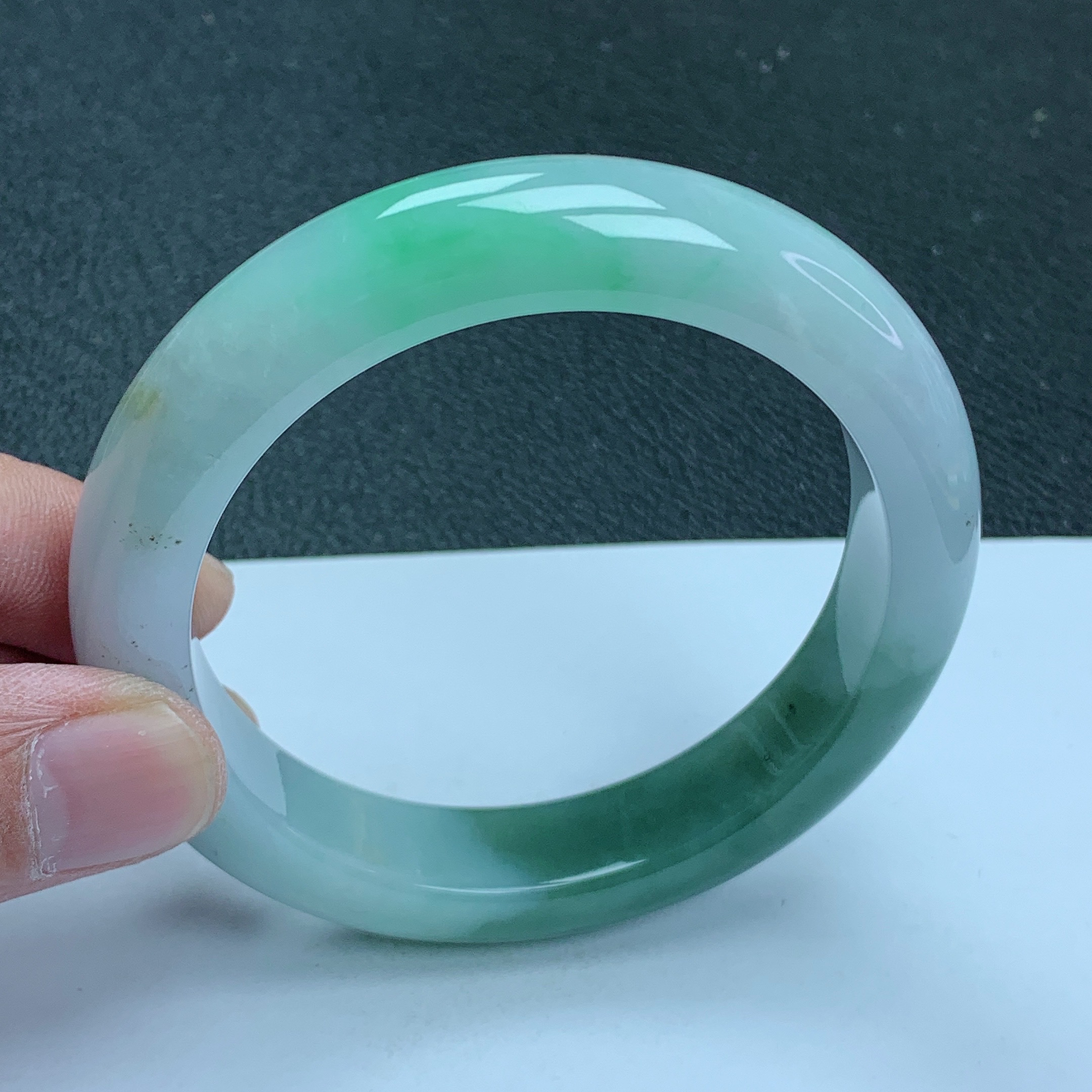 天然缅甸翡翠Ａ货手镯冰糯种半山水飘阳绿59.2圈口手镯