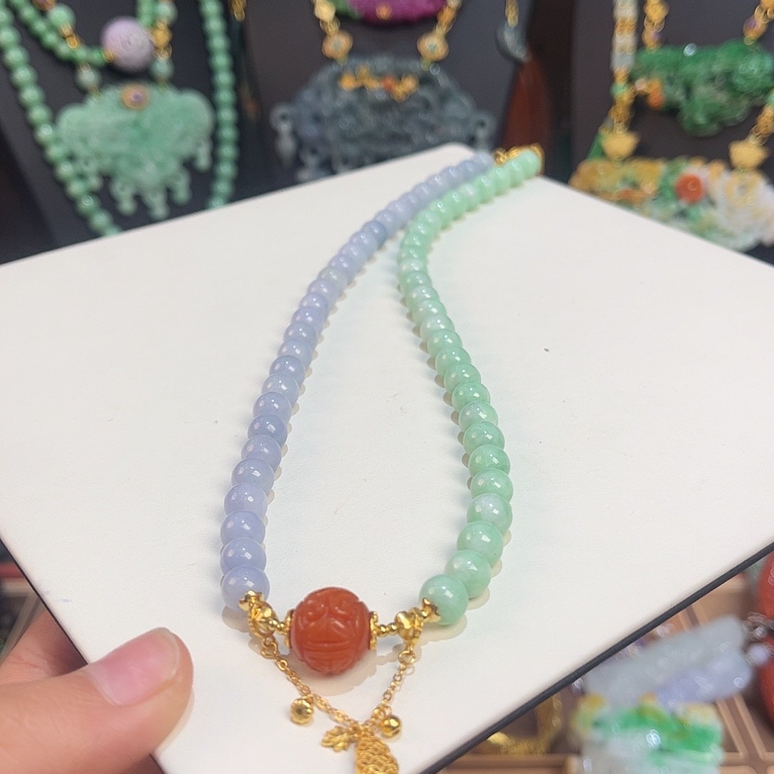 翡翠未镶嵌颈饰翡翠