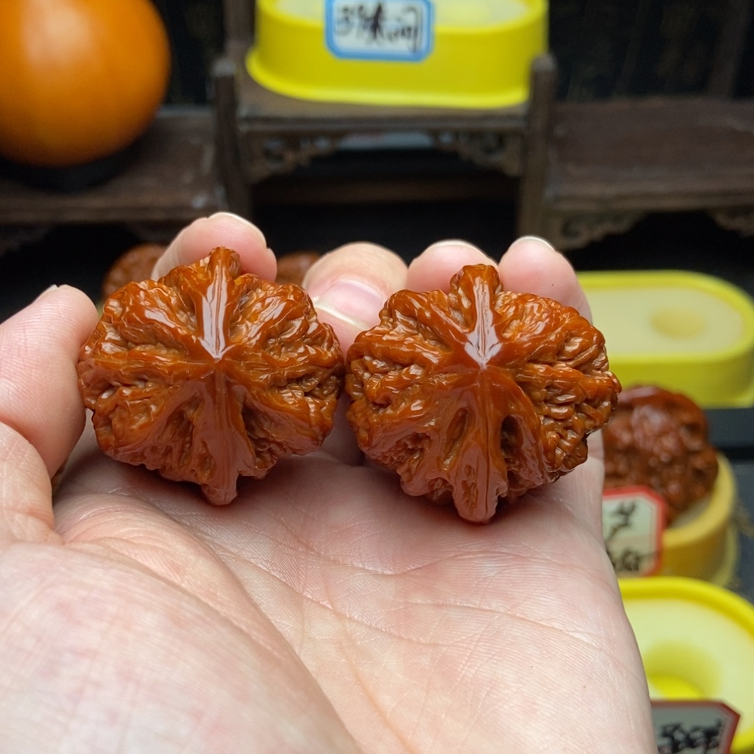 文玩核桃吊坠37平谷粗筋