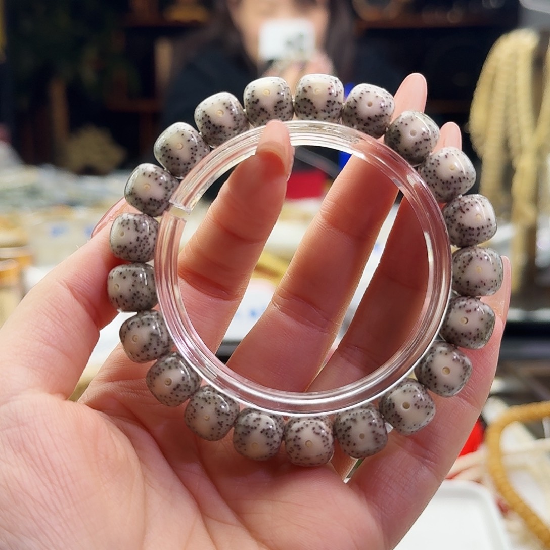 ﻩ***ﻩ手串星月菩提星月菩提