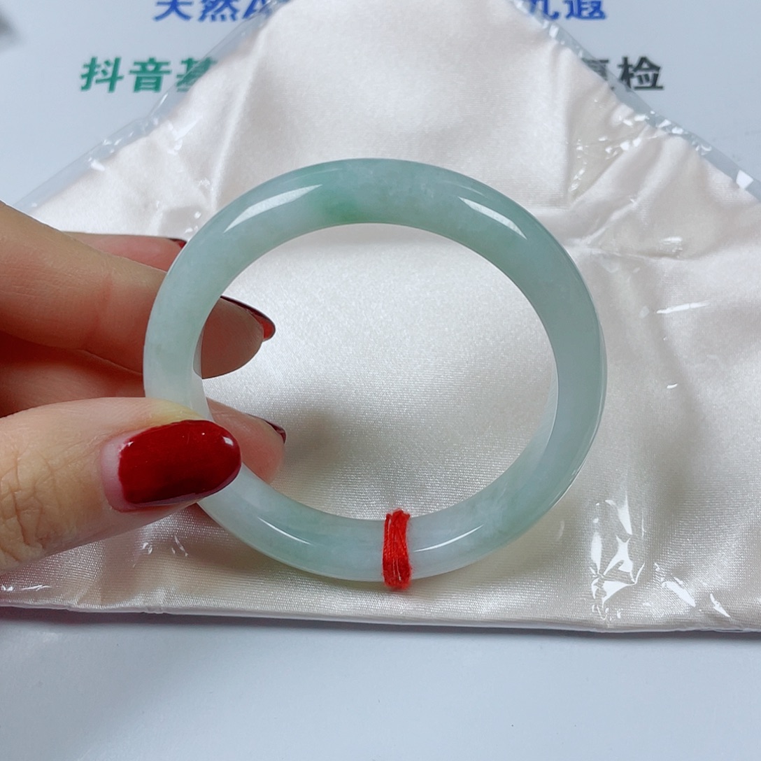 翡翠未镶嵌手镯圈口55宽12厚8