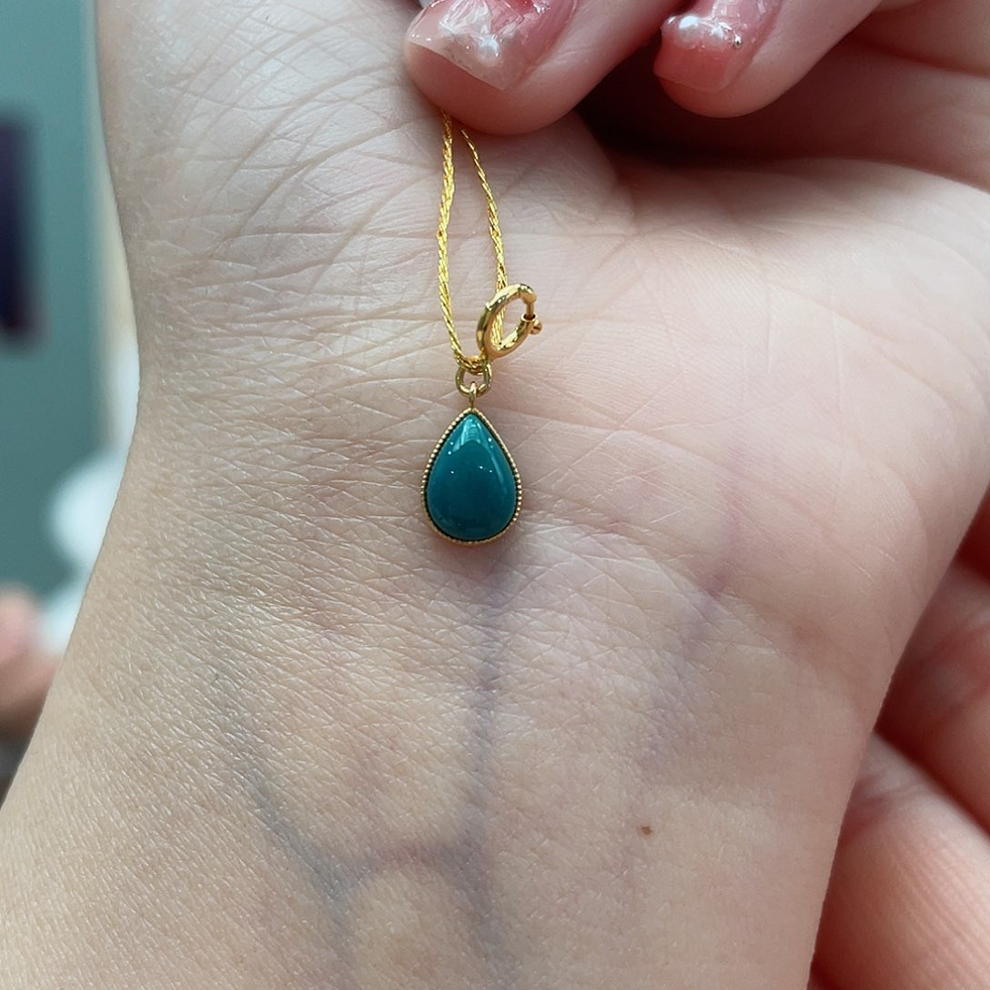 绿松石颈饰18K金镶嵌