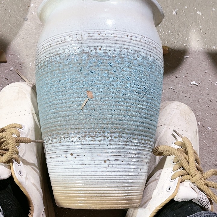 红陶口径21高度31一只小瑕疵