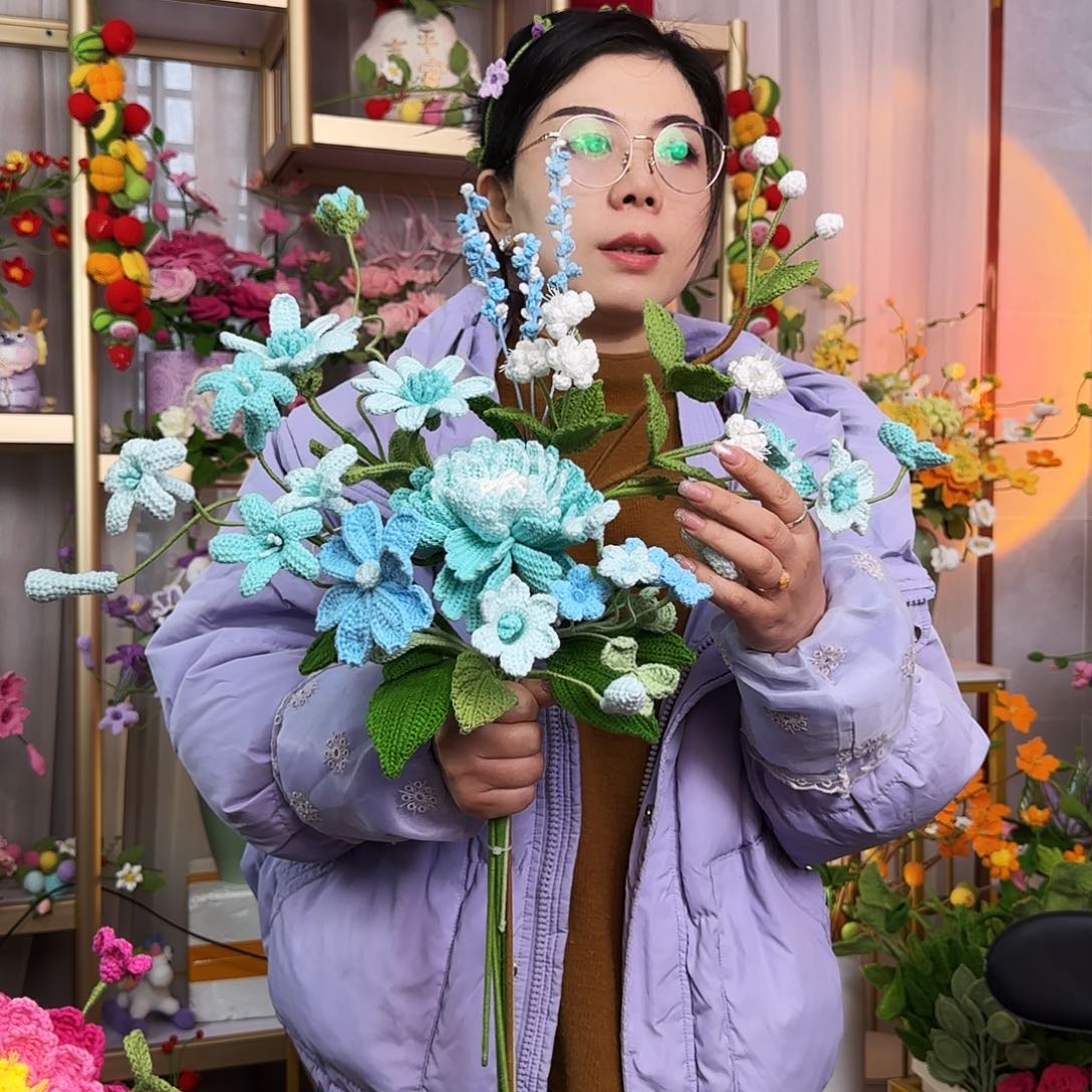 手工钩织设计花束