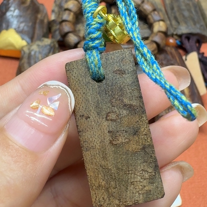 大叶紫檀（黑酸枝木类）