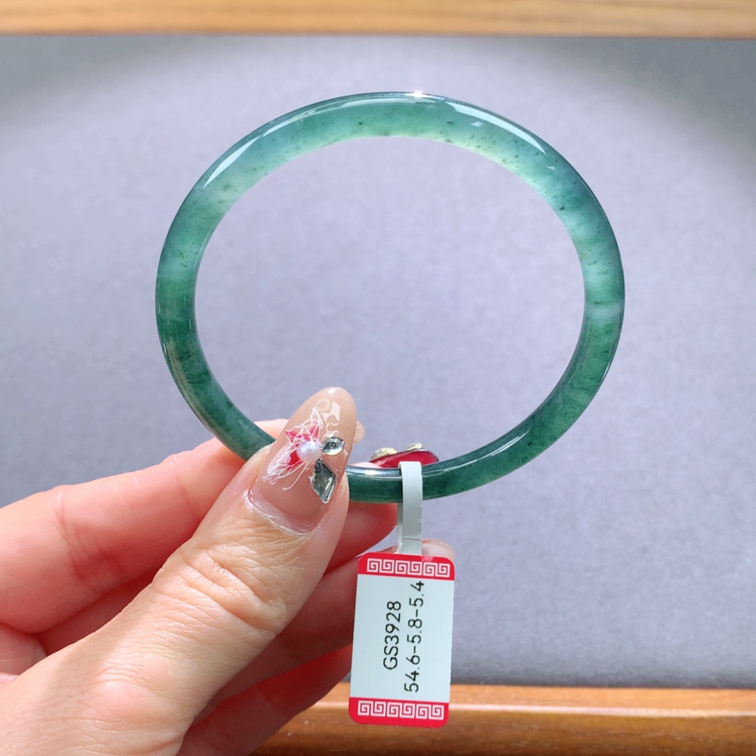 翡翠手镯未镶嵌天然翡翠手镯叮当镯