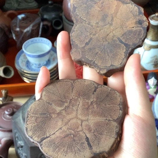 基哥日瓷中古百货