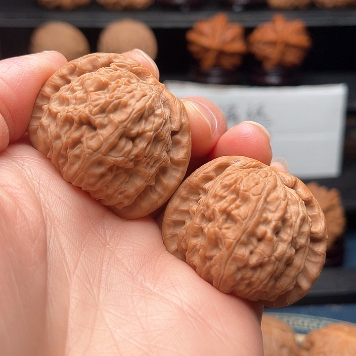 文玩核桃把件曼***6白狮子40