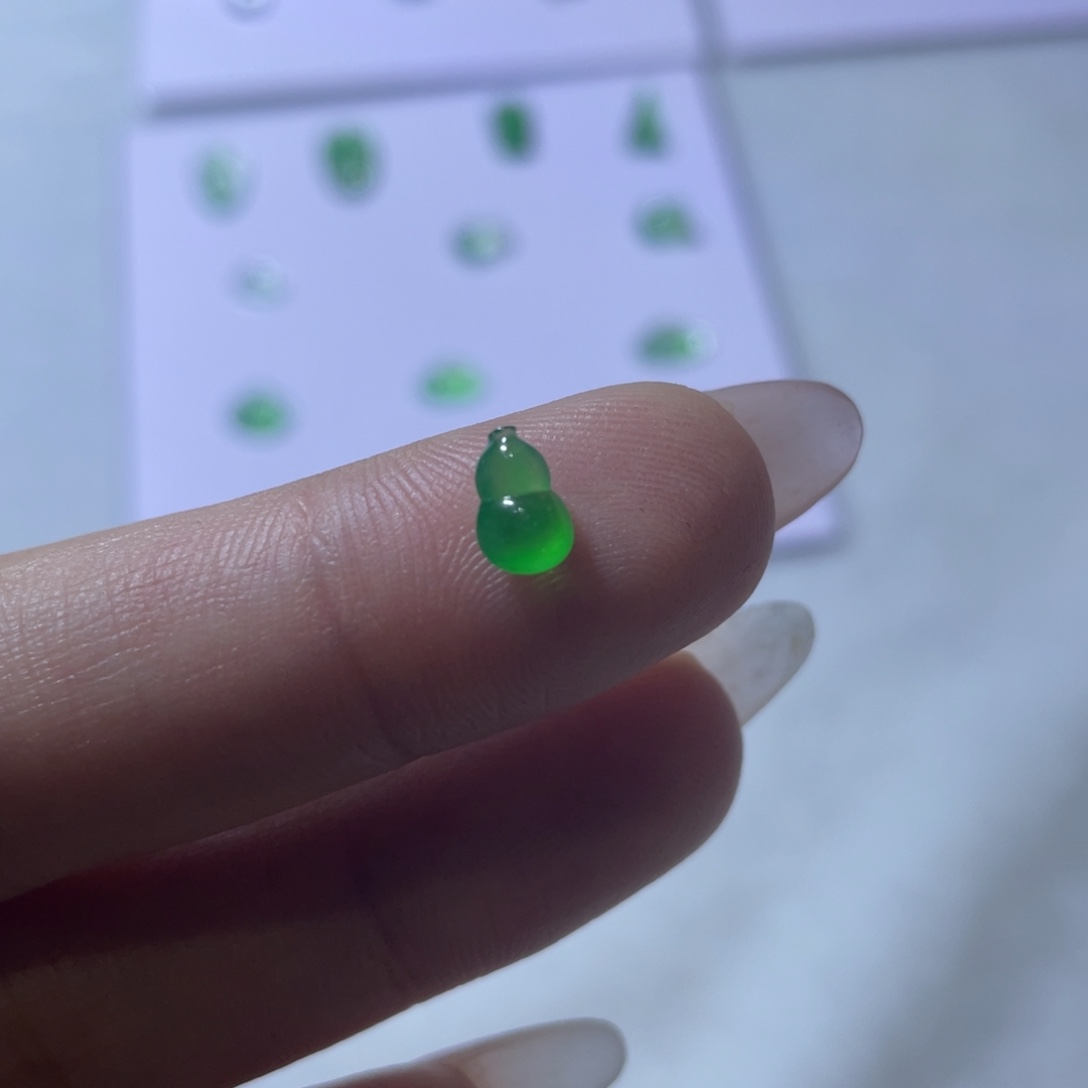 未镶嵌定制翡翠葫芦