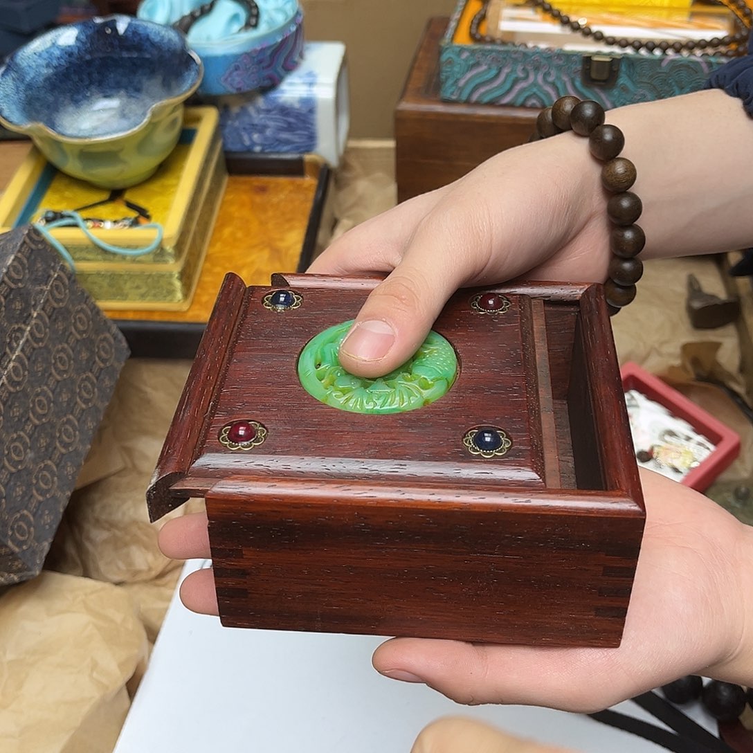 大叶紫檀（黑酸枝木类）