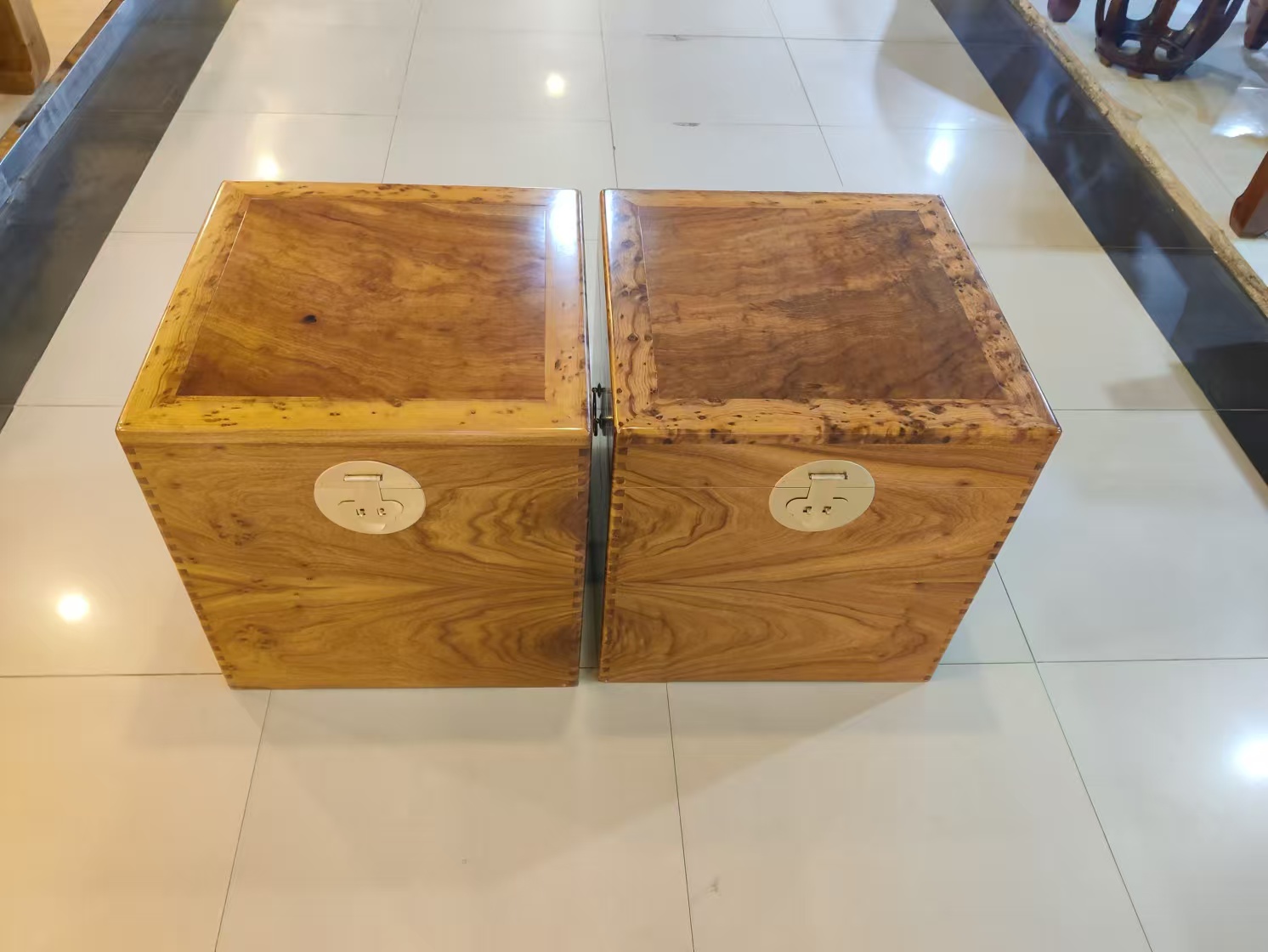 老料樟木箱 红樟香樟木箱 实木婚嫁箱字画收藏箱子可定制