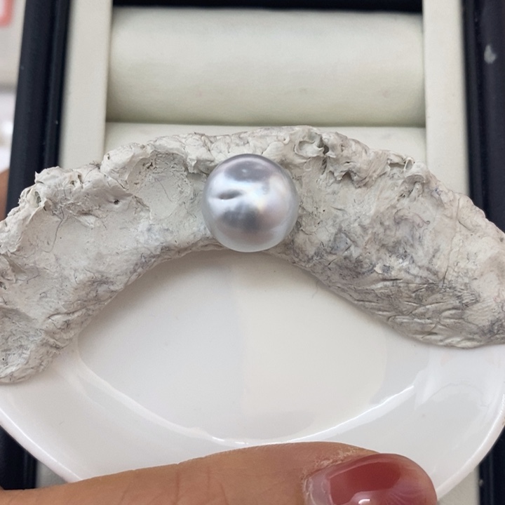 18K金镶嵌裸珠海水珍珠?****?