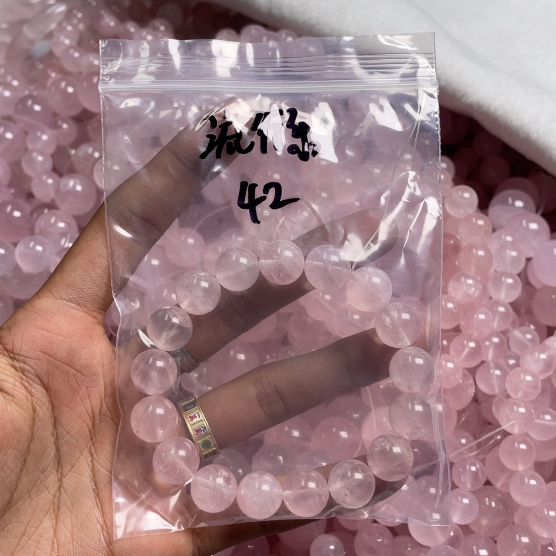 水晶天然莫粉手串未镶嵌