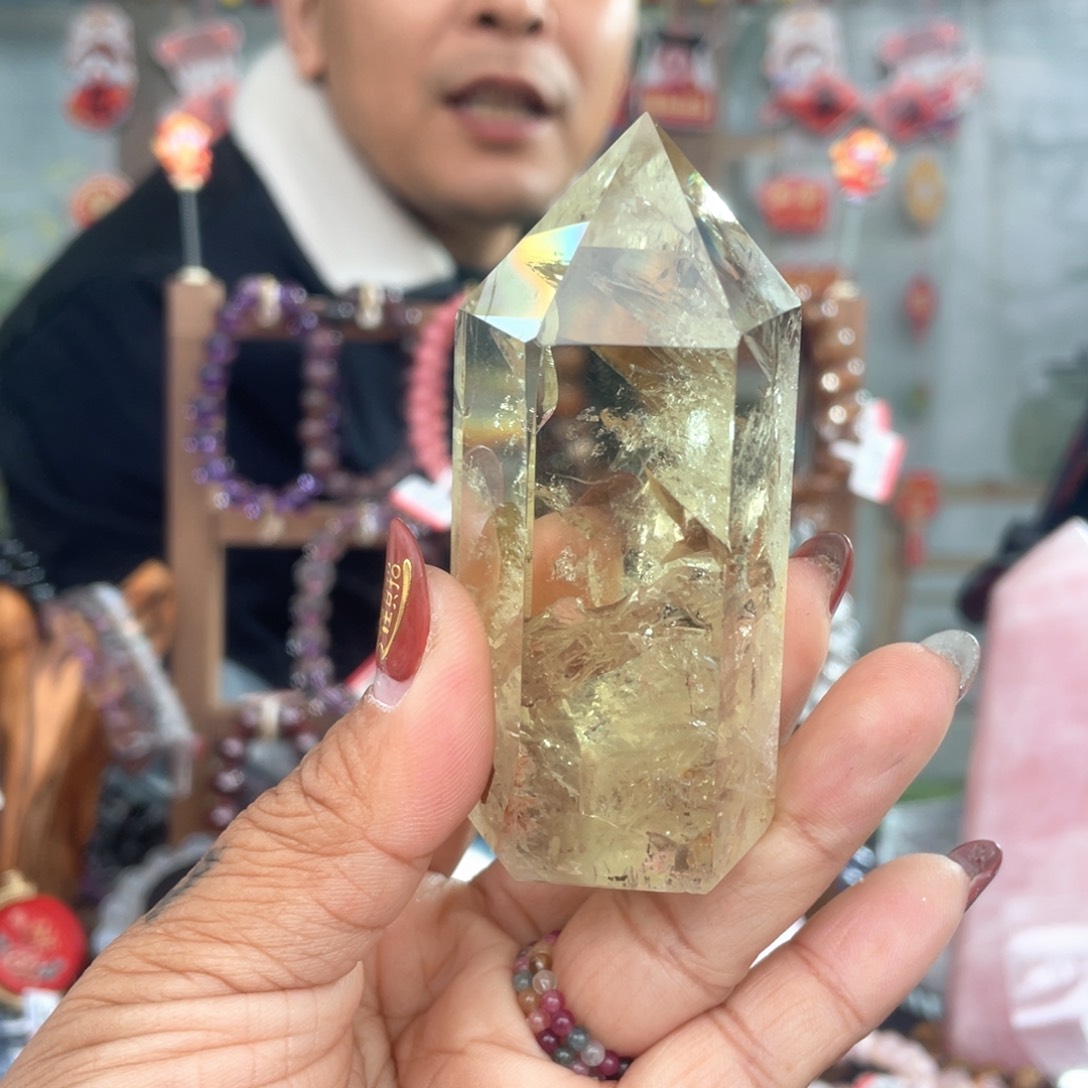 水晶手串未镶嵌水晶柱一个