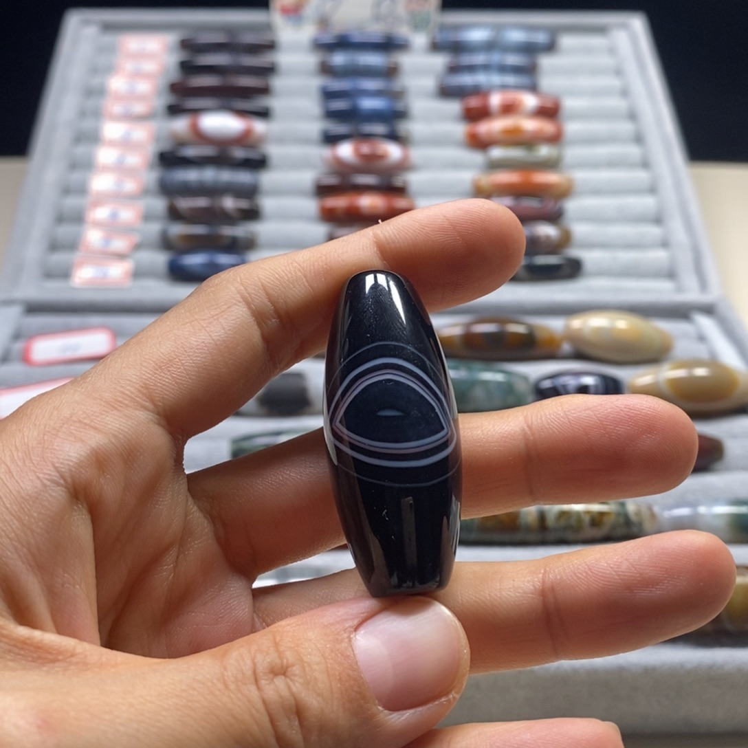 骑***江玛瑙/玉髓散珠天珠