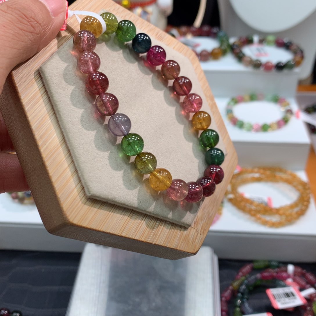 碧玺手链未镶嵌  8mm。