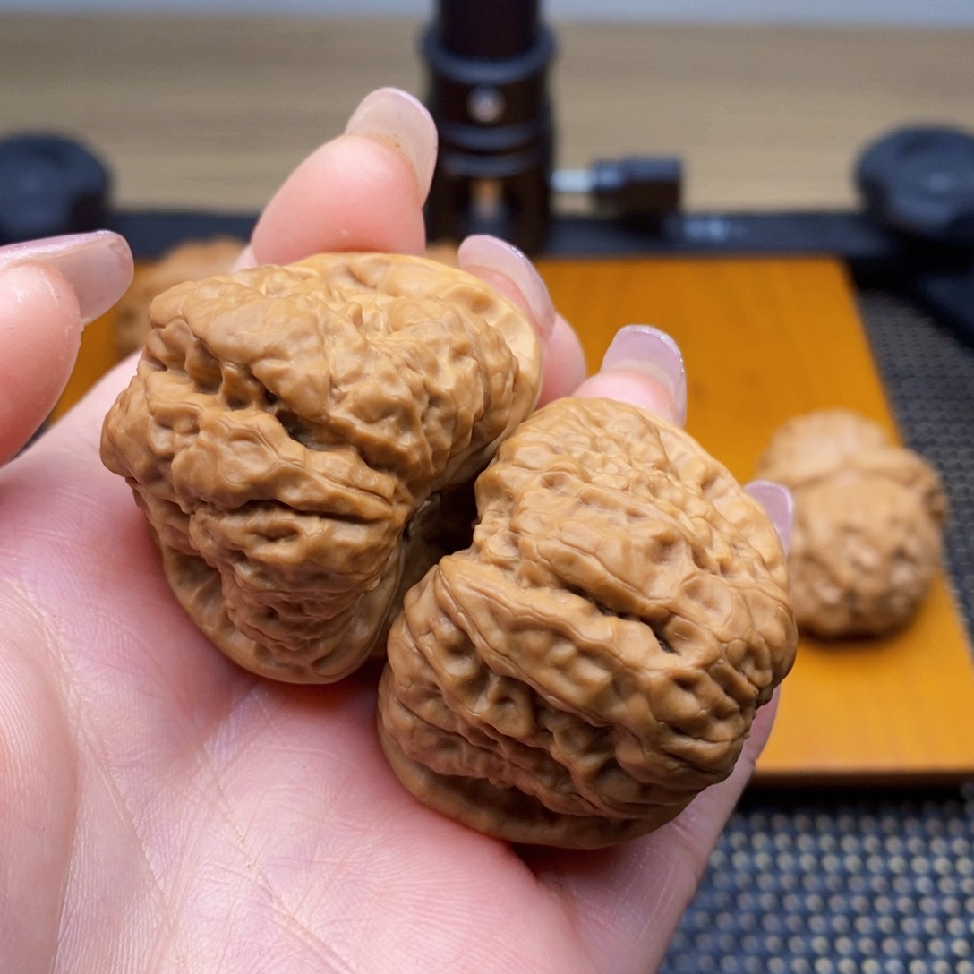 文玩核桃把件边39左右