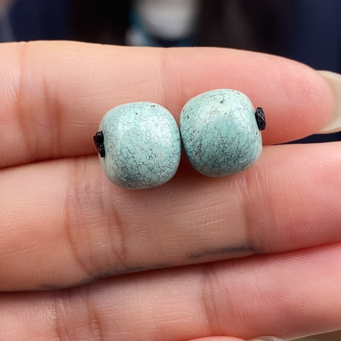 绿松石未镶嵌原矿