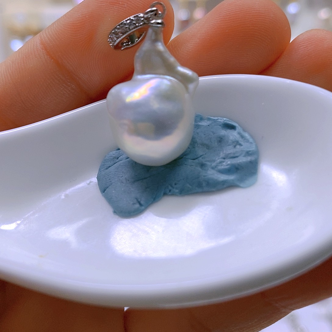 淡水珍珠合金颈饰