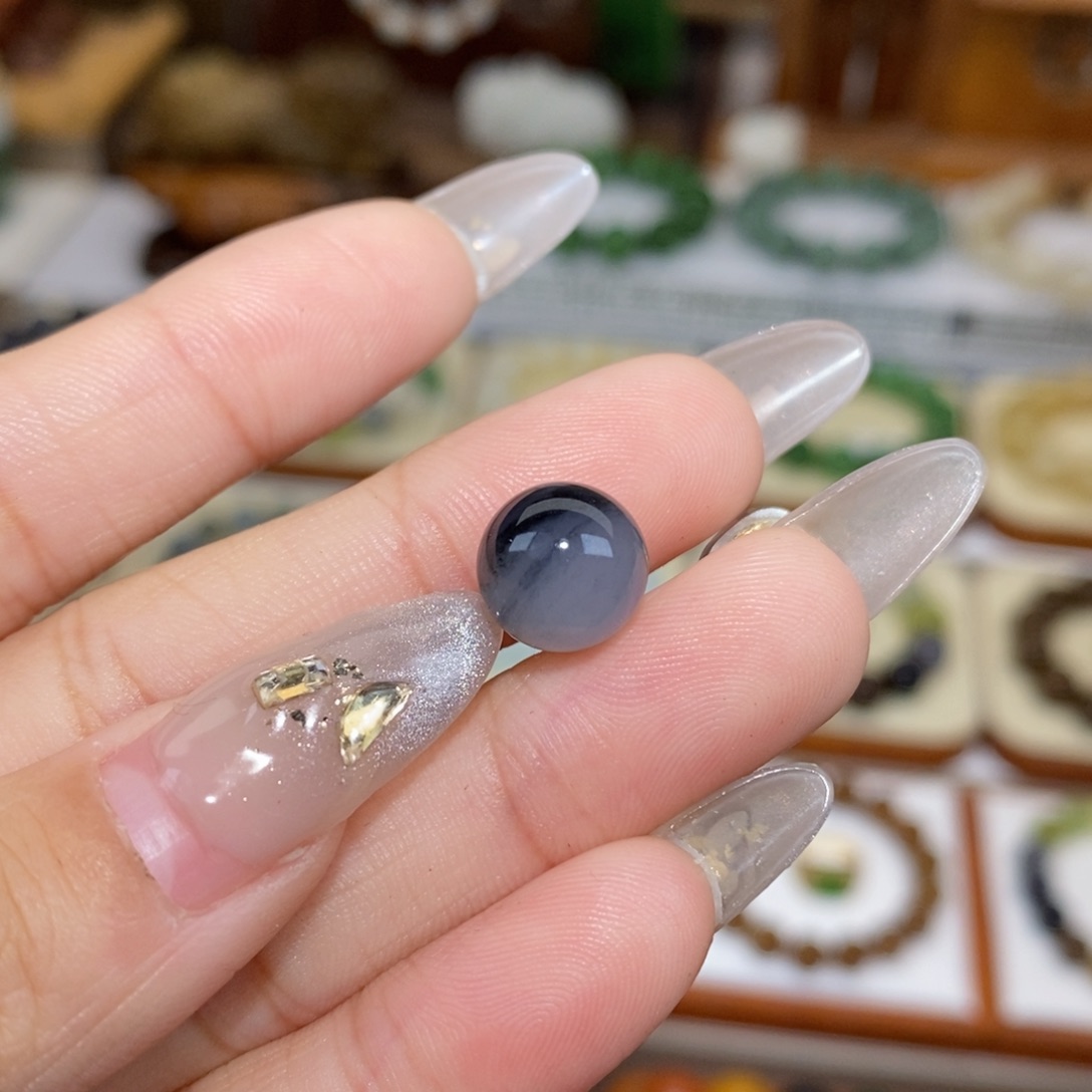 和田玉吊坠(不含链)未镶嵌小**啰