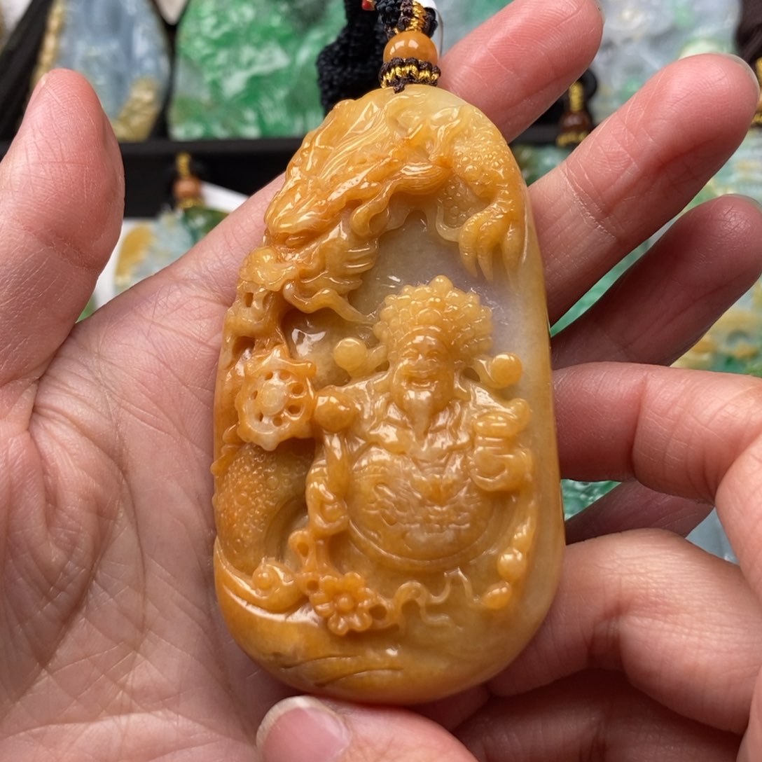 翡翠颈饰未镶嵌吊坠