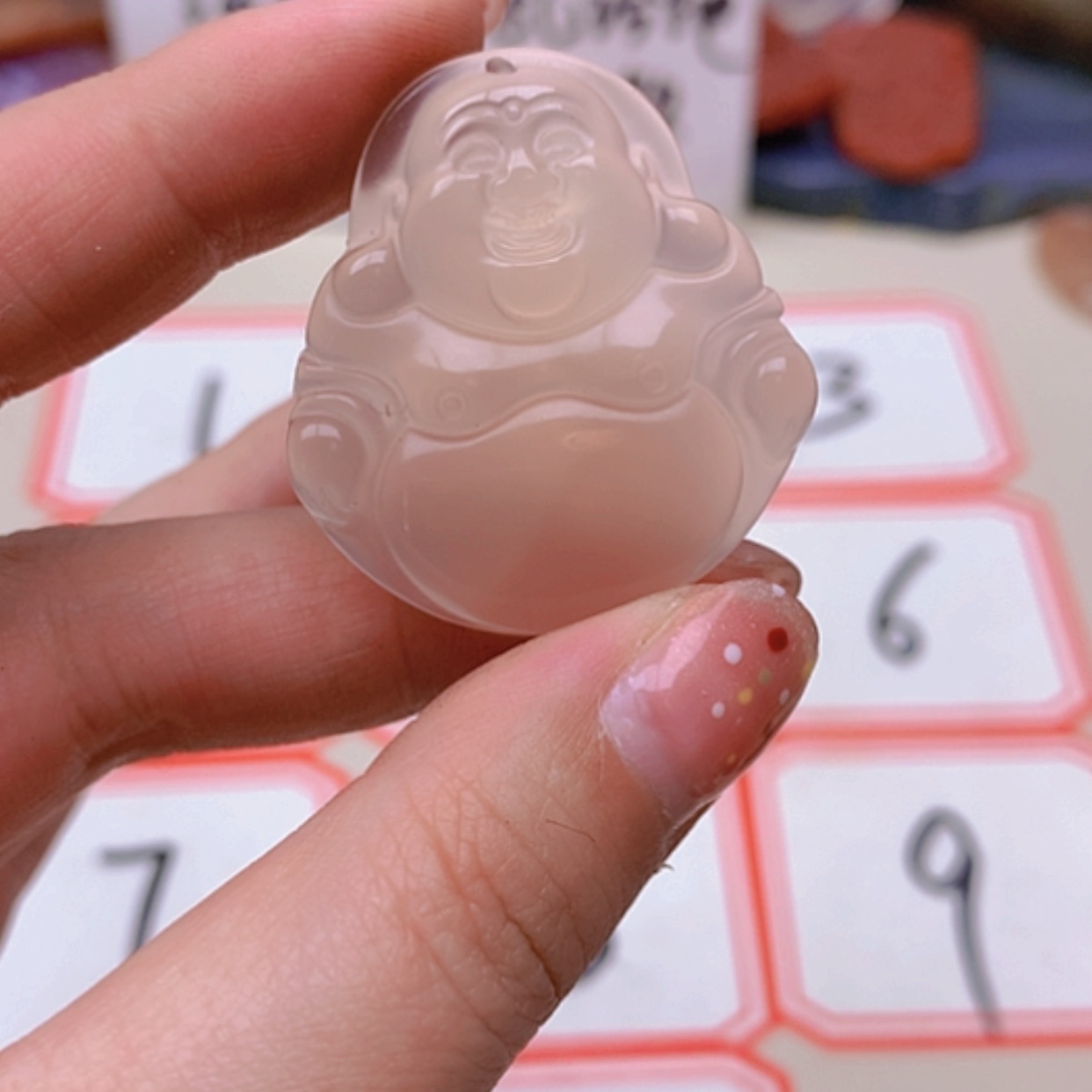 【闪购商品】玛瑙/玉髓未镶嵌珠宝半成品E****子