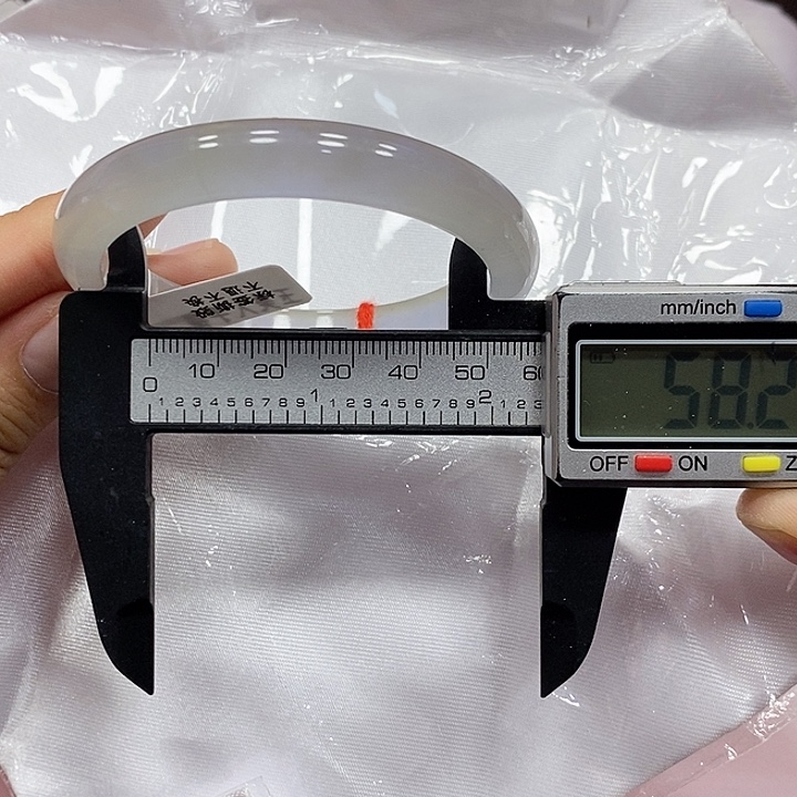 翡翠手镯未镶嵌376 