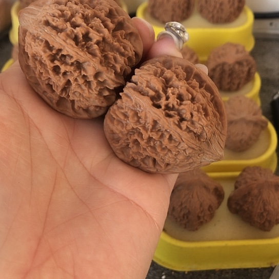 品***法文玩核桃吊坠满天星