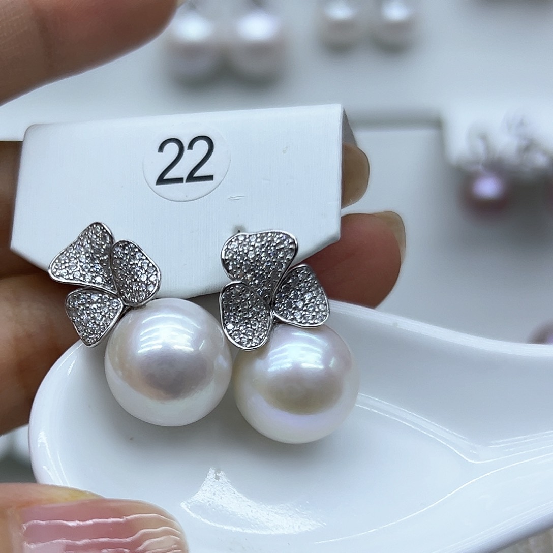 淡水珍珠银S925镶嵌颈饰羽****4