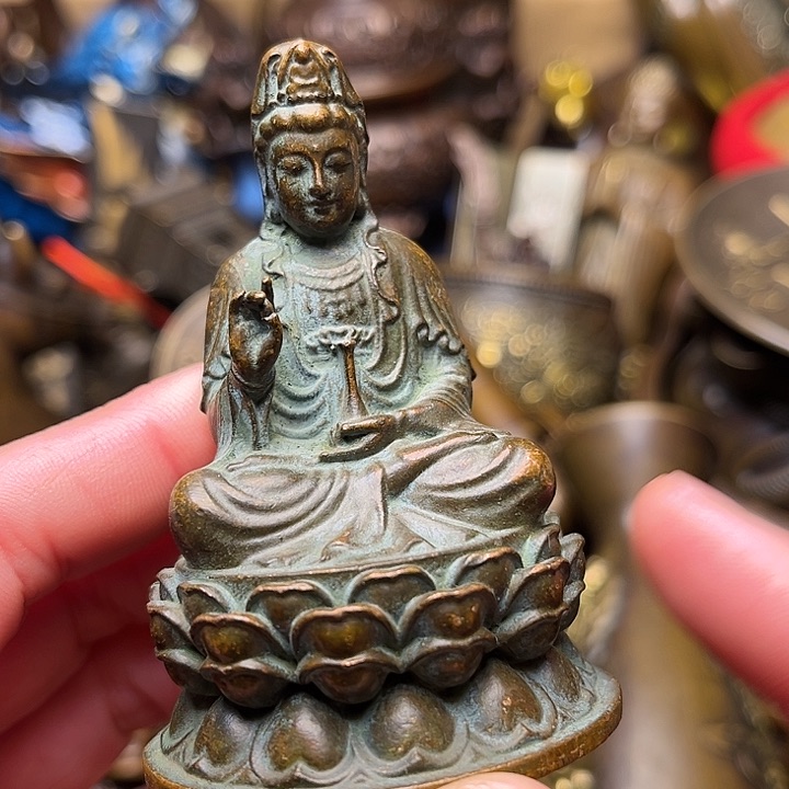 精美铜器批发档口