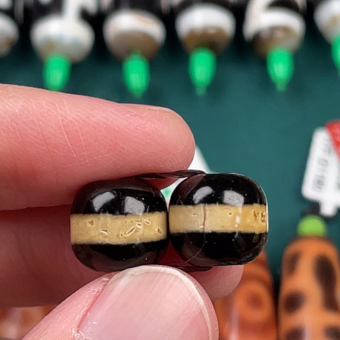 玛瑙/玉髓裸珠10 11 一线2粒