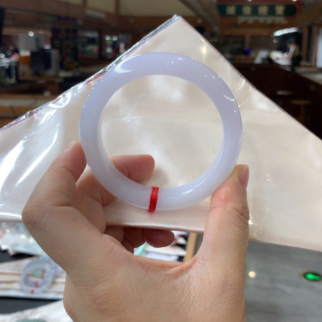 一***朵翡翠未镶嵌手镯翡翠