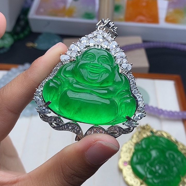 翡翠未镶嵌颈饰有纹268手串