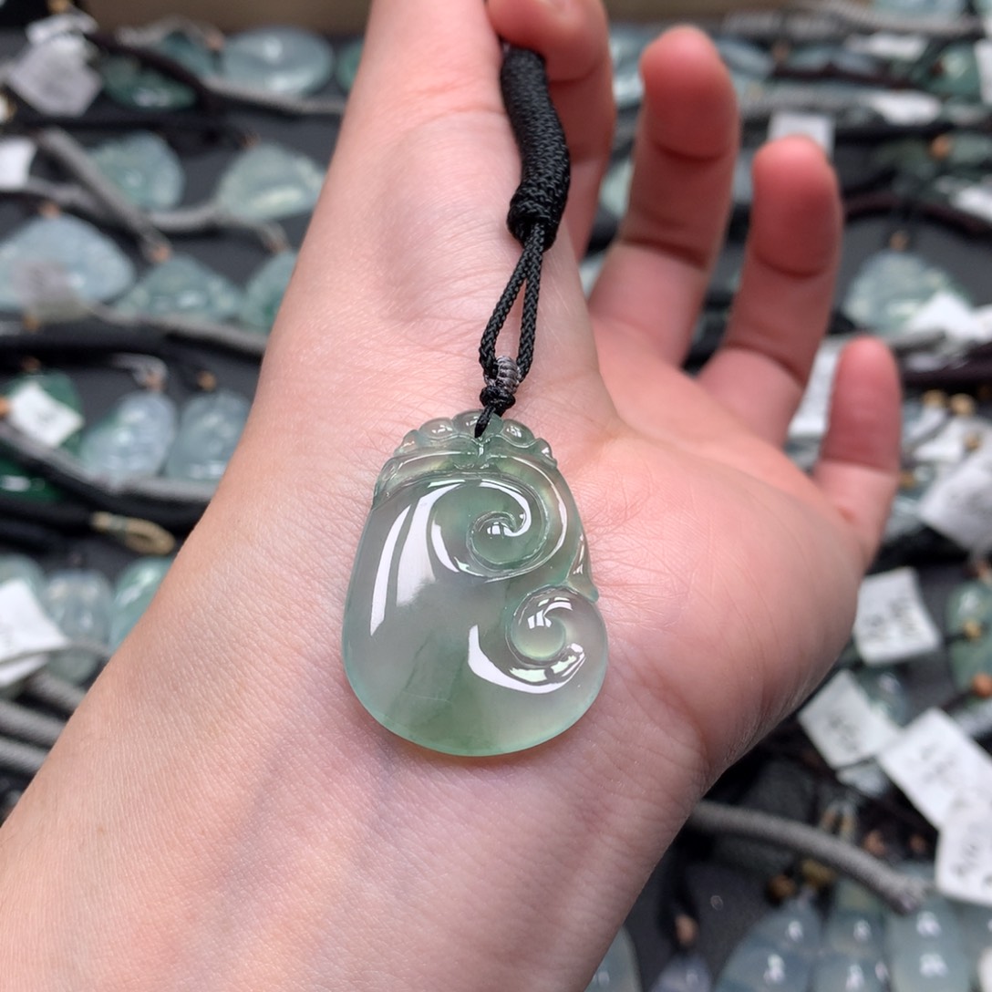 翡翠颈饰未镶嵌别*界00000000000